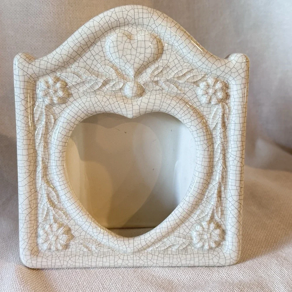VTG Ceramic Heart Shaped Picture Frame Crackled Floral Wedding Cottage Decor